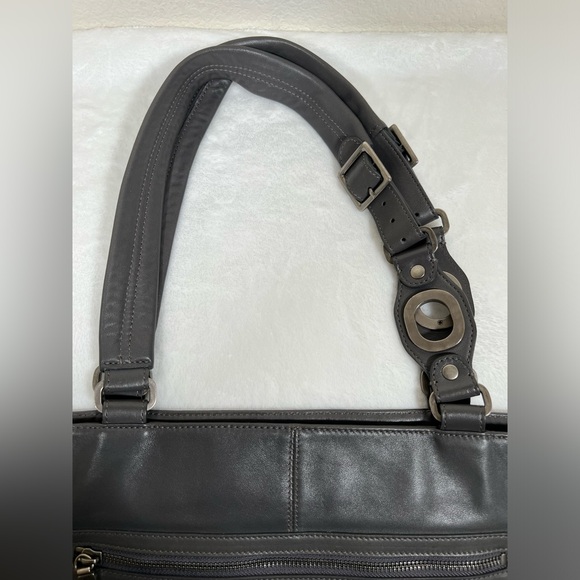 HOBO International Large Pearl Gray Magazine Tote - Picture 6 of 14